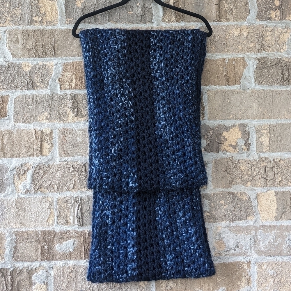 Handmade Chunky Double Knit Oversized Infinity Scarf Wrap Shades of Blue - Picture 3 of 5